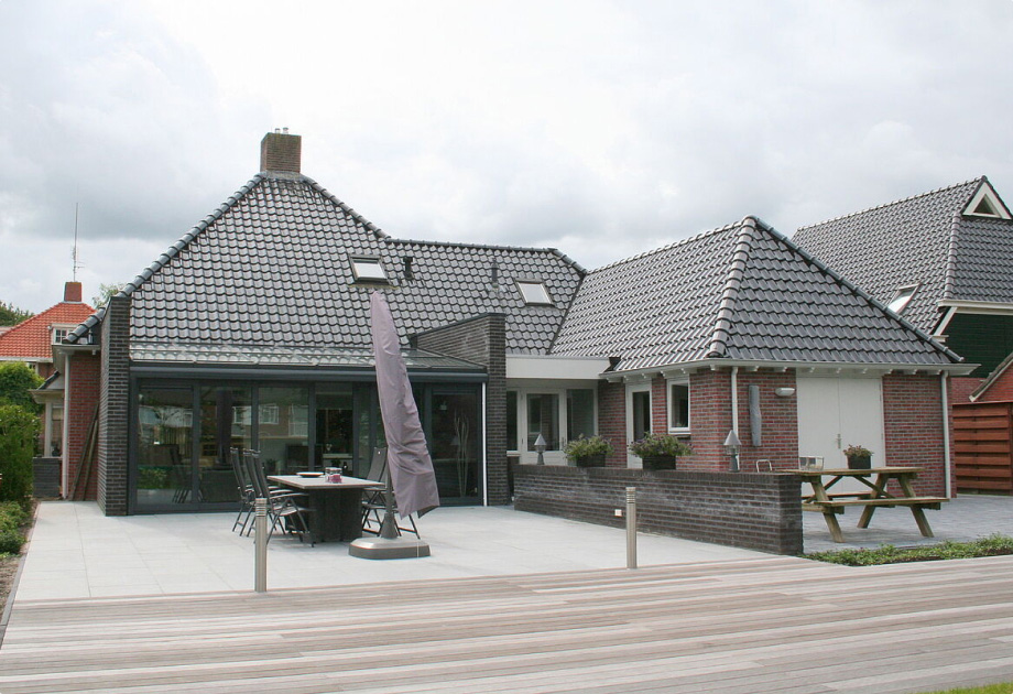 image 25/44